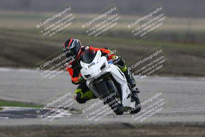 media/Nov-29-2025-TrackDaz (Sat) [[10ae2d9bce]]/B Group/Session 3 (Outside Grapevine)/